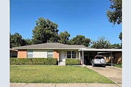 4 Beds Lovely Beautiful Available For Rent in Dallas, TX