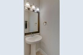 4 Beds Lovely Beautiful Available For Rent in Fort Worth, TX (Photo 4 of 12)