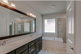 4 Beds Lovely Beautiful Available For Rent in Fort Worth, TX (Photo 9 of 12)