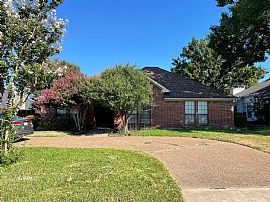 3 Bd 2 Ba 1,766 Sqft in Plano, TX