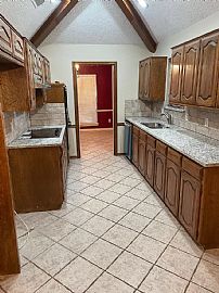 3 Bd 2 Ba 1,766 Sqft in Plano, TX (Photo 3 of 12)