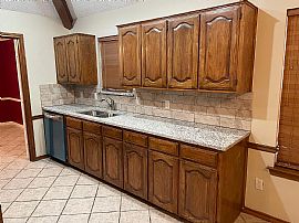 3 Bd 2 Ba 1,766 Sqft in Plano, TX (Photo 4 of 12)