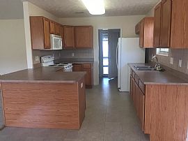 3bd 2ba 1,792 Sqft in Miamisburg, OH (Photo 3 of 12)