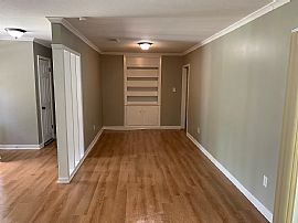 3bd 2ba 1,775 Sqft in Jackson, MS (Photo 3 of 12)