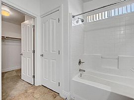 1095 Snow Roof Ave, Henderson, Nv 89052 in Henderson, NV (Photo 10 of 10)