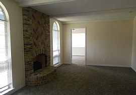 11852 Lisa Ct, Fairhope, Al 36532 in Fairhope, AL (Photo 4 of 12)