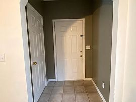 5422 Cottage Ln, Hoover, Al 35226 in Hoover, AL (Photo 3 of 12)