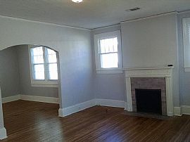 Beautiful 3 Bedroom 1 Bath Home For Rent in Montgomery, AL (Photo 3 of 6)