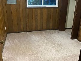 Fantastic 3 Bedroom 2 Bath Available Home For Rent  in Saint Joseph, MI (Photo 2 of 6)