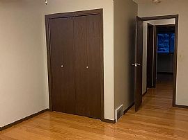 Fantastic 3 Bedroom 2 Bath Available Home For Rent  in Saint Joseph, MI (Photo 5 of 6)