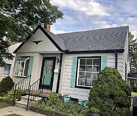 Amazing 3 Bedroom 2 Bath Home For Rent  in Dearborn, MI