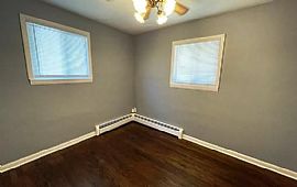 Beautiful 2 Bedroom 2 Bath Home For Rent in Warren, MI (Photo 5 of 7)