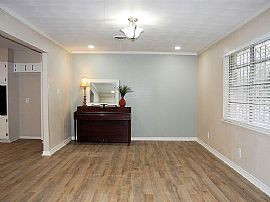 Beautiful 3 Bedroom 2 Bath Home For Rent in Orange, TX (Photo 2 of 7)