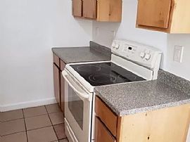 3323 W Monroe St #b, Phoenix, Az 85009 in Phoenix, AZ (Photo 3 of 10)