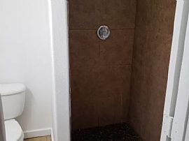 3323 W Monroe St #b, Phoenix, Az 85009 in Phoenix, AZ (Photo 4 of 10)