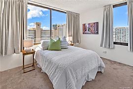 Furnished 2 Bed, 1 Bath Apartment on 411 Hobron Ln in Honolulu, HI (Photo 8 of 12)