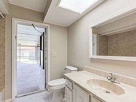 3267 Northridge Dr, Clearwater, Fl 33761 in Clearwater, FL (Photo 5 of 10)