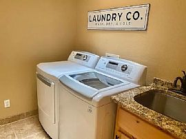 321 White Oak Dr, Lake Havasu City, Az 86403 in Lake Havasu City, AZ (Photo 9 of 12)