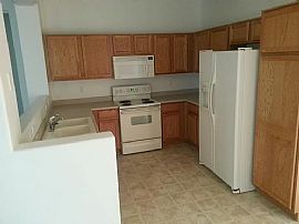 129 W Calle Guija, Sahuarita, Az 85629 in Sahuarita, AZ (Photo 4 of 11)