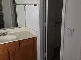 1673 E Tremaine Ave, Gilbert, Az 85234 in Gilbert, AZ (Photo 11 of 12)