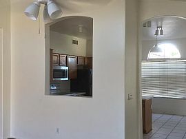 1673 E Tremaine Ave, Gilbert, Az 85234 in Gilbert, AZ (Photo 3 of 12)