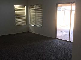 1673 E Tremaine Ave, Gilbert, Az 85234 in Gilbert, AZ (Photo 4 of 12)