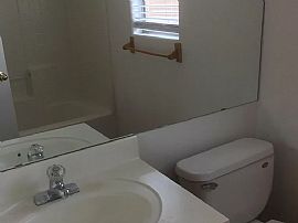 1673 E Tremaine Ave, Gilbert, Az 85234 in Gilbert, AZ (Photo 8 of 12)