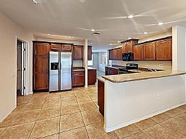 11662 N Rio Vista Dr, Sun City, Az 85351 in Sun City, AZ (Photo 2 of 12)