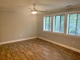 5461 Shawnee Cir, Huntington, Wv 25705 in Huntington, WV (Photo 7 of 9)