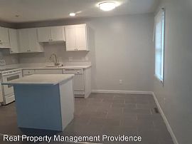 262-264 George Waterman Rd, Johnston, Ri 02919 in Johnston, RI