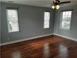 16 Paddock Ln, Middletown, Ri 02842 in Middletown, RI (Photo 7 of 12)