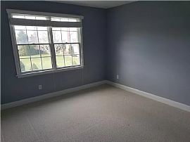 16 Paddock Ln, Middletown, Ri 02842 in Middletown, RI (Photo 9 of 12)