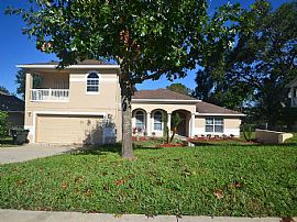 910 Haddock Dr, Clermont, Fl 34711 in Clermont, FL