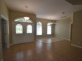 910 Haddock Dr, Clermont, Fl 34711 in Clermont, FL (Photo 4 of 11)