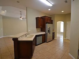 910 Haddock Dr, Clermont, Fl 34711 in Clermont, FL (Photo 8 of 11)