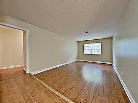 2076 Leanne Ct, Winter Park, Fl 32792 in Winter Park, FL (Photo 2 of 12)