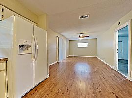 2076 Leanne Ct, Winter Park, Fl 32792 in Winter Park, FL (Photo 5 of 12)