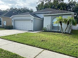 15752 Green Cove Blvd, Clermont, Fl 34714 in Clermont, FL (Photo 2 of 12)