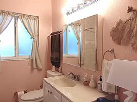 5203 108th St N, Saint Petersburg, Fl 33708 in Saint Petersburg, FL (Photo 6 of 12)