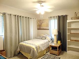 5203 108th St N, Saint Petersburg, Fl 33708 in Saint Petersburg, FL (Photo 7 of 12)