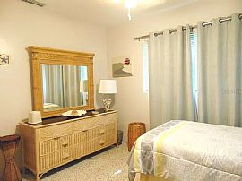 5203 108th St N, Saint Petersburg, Fl 33708 in Saint Petersburg, FL (Photo 8 of 12)