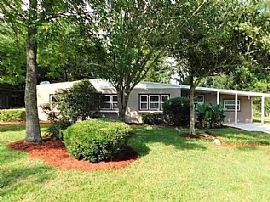 1215 Ibis Rd, Jacksonville, Fl 32216 in Jacksonville, FL