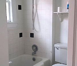 Beautiful 3 Bedroom 2 Bath Home For Rent in Jacksonville, FL (Photo 6 of 7)