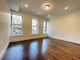 1ba in New York, NY (Photo 2 of 12)