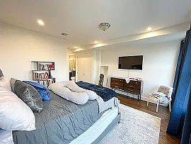 1ba in New York, NY (Photo 4 of 12)