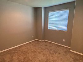 204 River Walk Pl, Cottage Grove, Or 97424  House For Rent in Cottage Grove, OR (Photo 4 of 7)