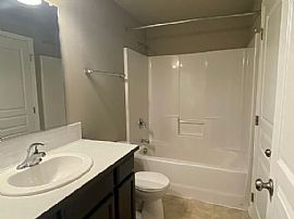 204 River Walk Pl, Cottage Grove, Or 97424  House For Rent in Cottage Grove, OR (Photo 5 of 7)