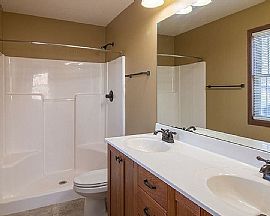 Spacious 3 Bedroom 2.5 Bath Home For Rent in Manhattan, KS (Photo 6 of 9)