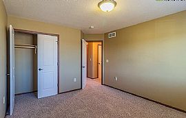 Spacious 3 Bedroom 2.5 Bath Home For Rent in Manhattan, KS (Photo 9 of 9)