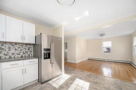 23 Rowan St, Providence, Ri 02908 in Tiverton, RI (Photo 4 of 7)